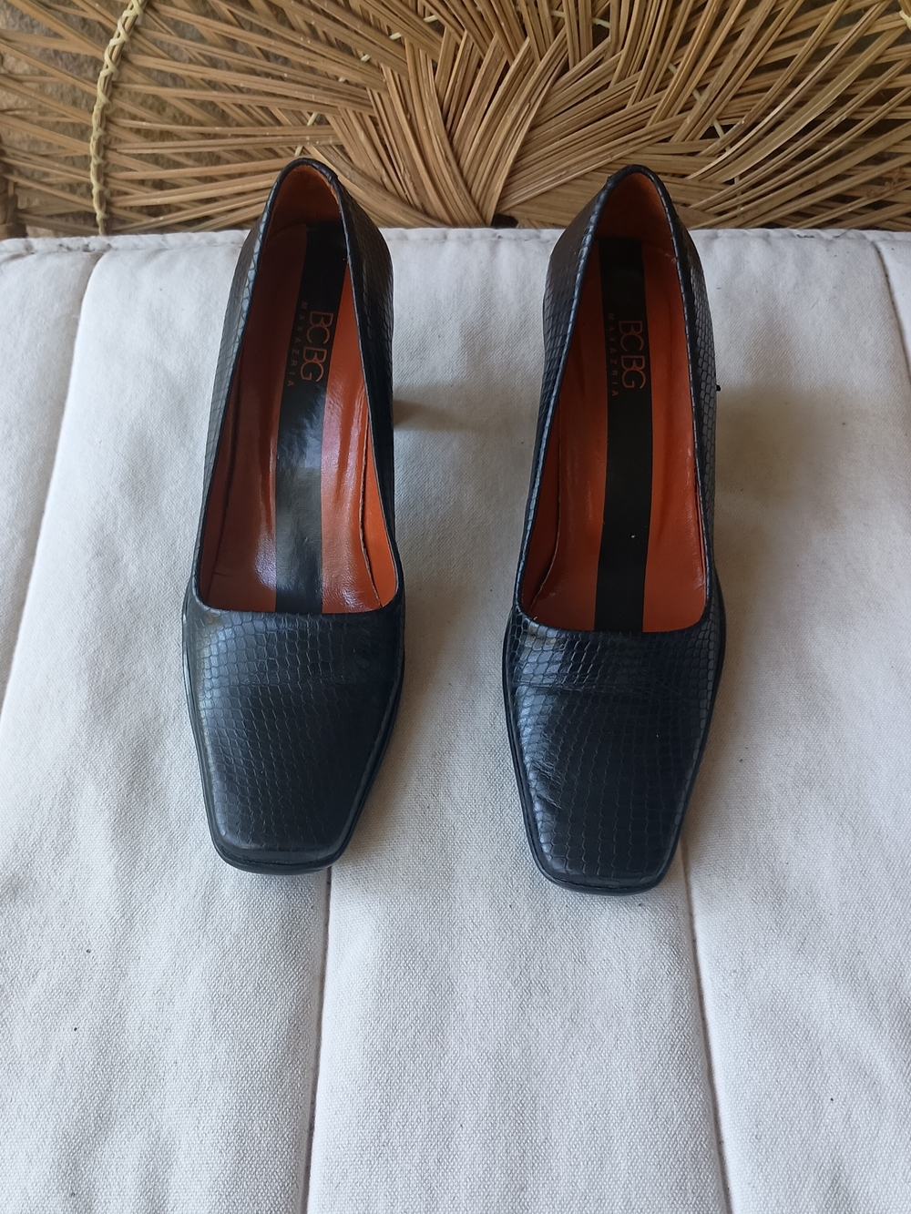 BCBG Black Textured Leather Square-Toe Pumps_6